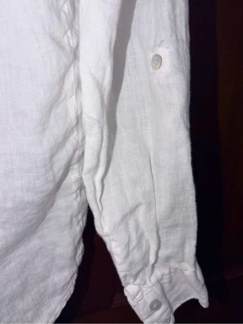 Tahari 100% Linen White Button-Down
Chest 40
Length 24
Sleeves 23 - Picture 4 of 6